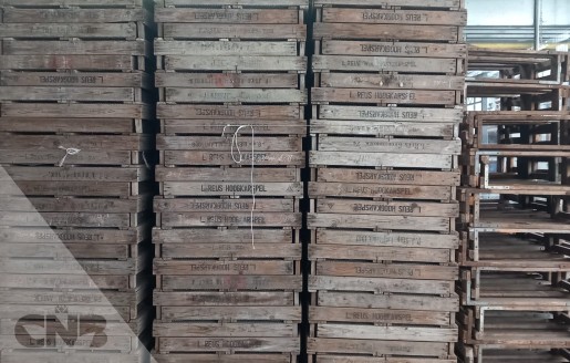 Foto van Houten Gaasbakken 75x50