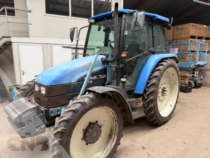Tractor-New Holland TL 90