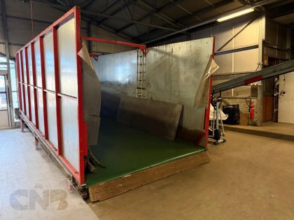 Complete inpaklijn met grote aanvoerbunker